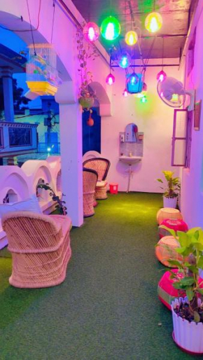 Manavi Home Stay